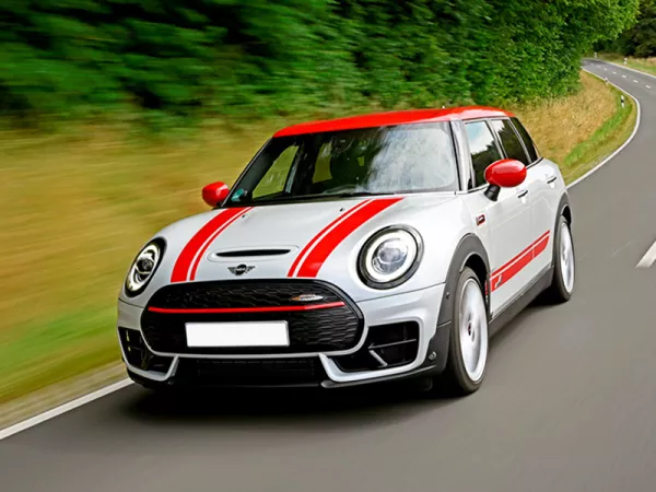 Dịch vụ thay Kính chắn gió xe Mini Clubman tận nơi